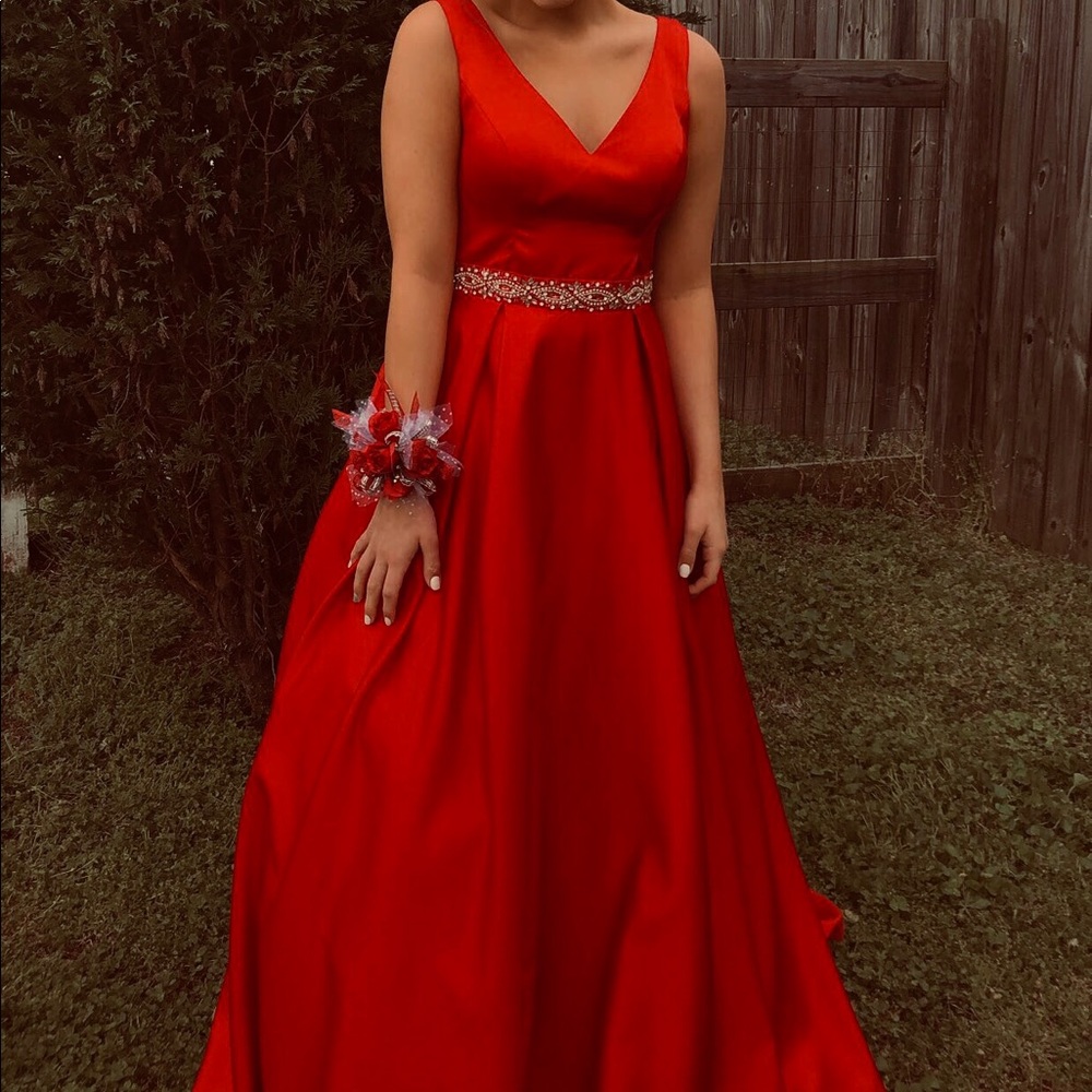 Dave and Johnny prom dress size 5/6